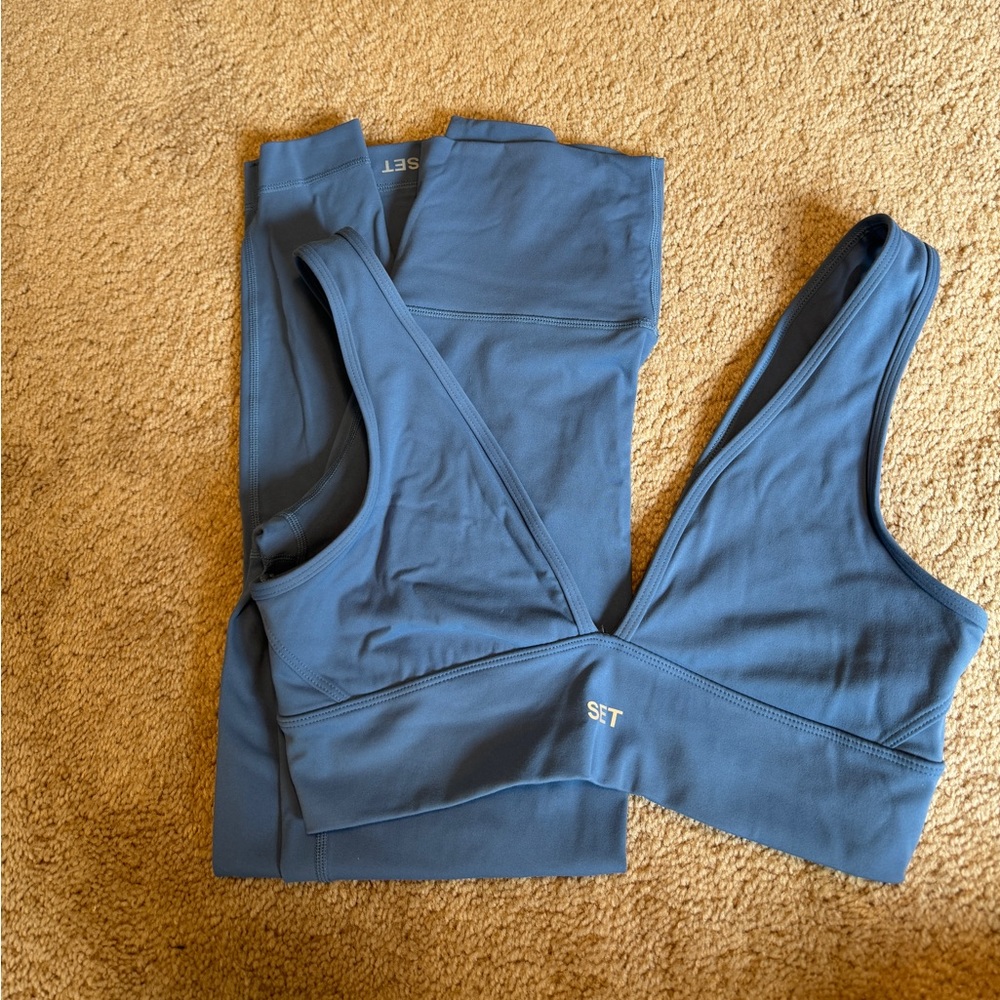 SET Active leggings and sports bra set